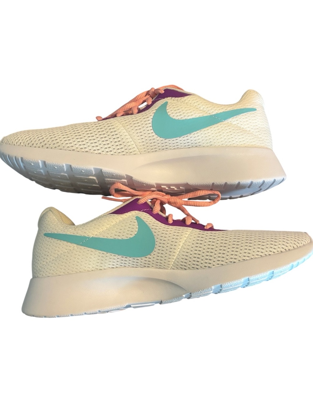 Nike Women's Sneaker Tanjun White Light Aqua Violet